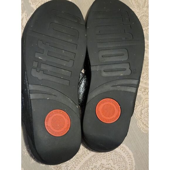 FitFlop Flora Womens Sandals Size 9 Black Wedge Slip On Thong Flip Flops - Picture 4 of 4